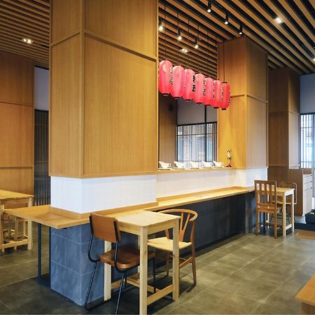 Hotel Osaka Pik2 Τάνγκερανγκ Εξωτερικό φωτογραφία