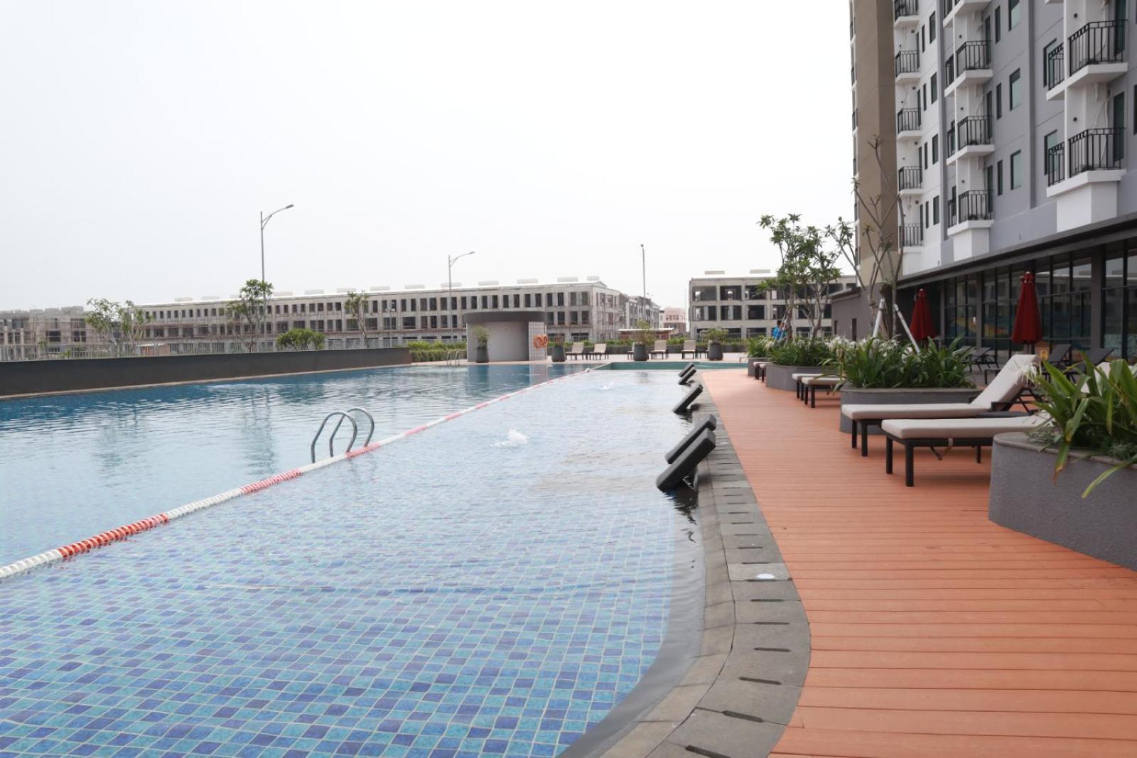 Hotel Osaka Pik2 Τάνγκερανγκ Εξωτερικό φωτογραφία