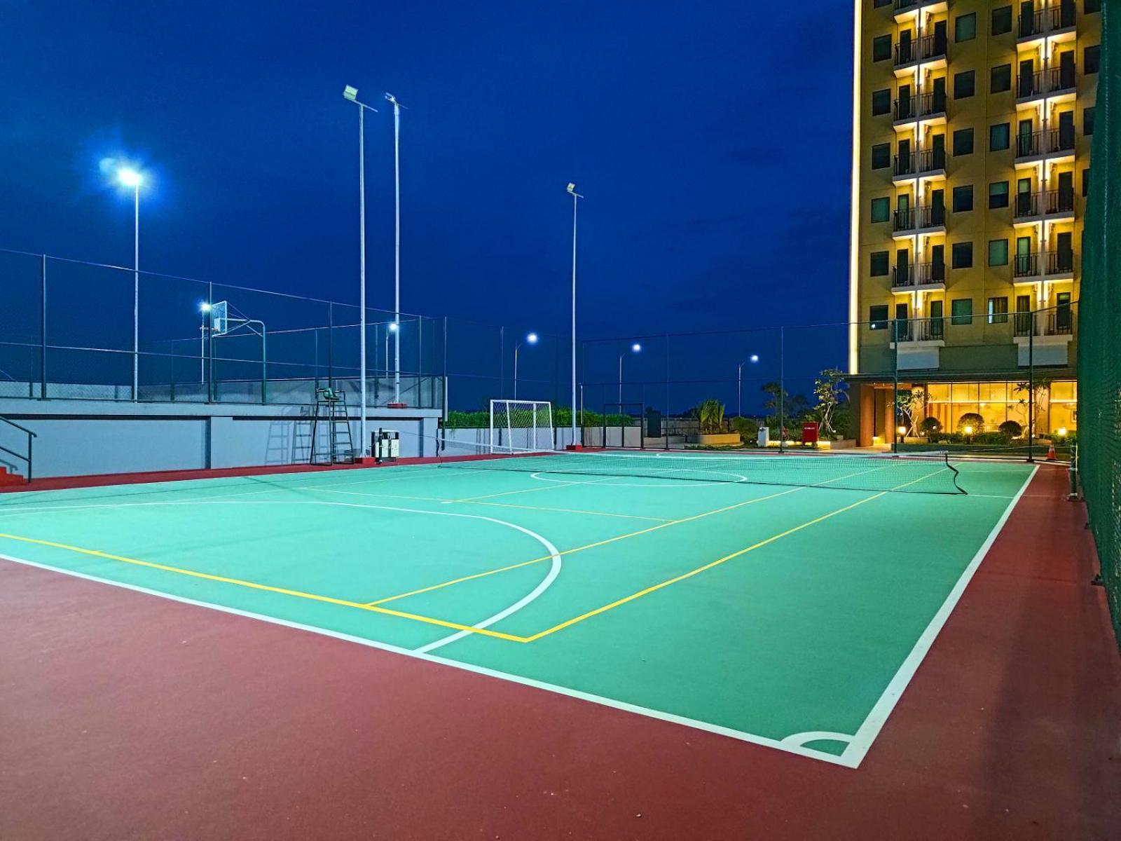 Hotel Osaka Pik2 Τάνγκερανγκ Εξωτερικό φωτογραφία
