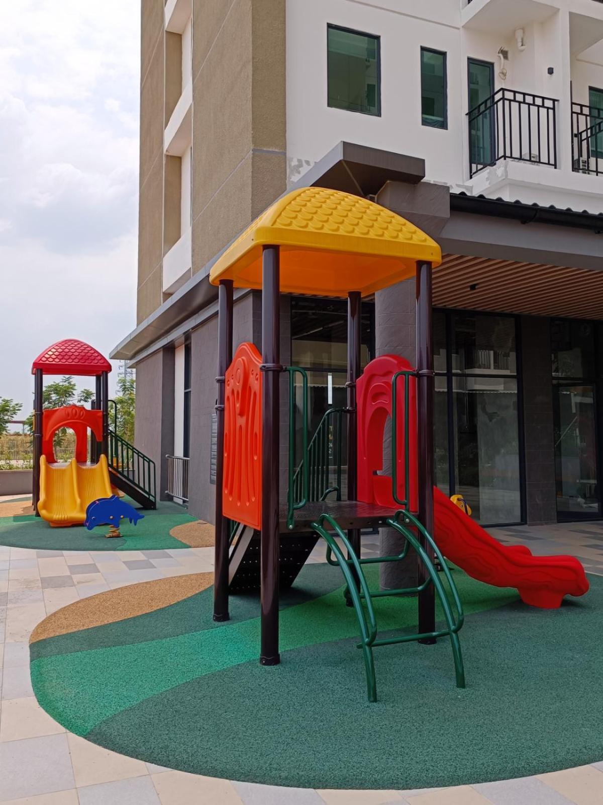 Hotel Osaka Pik2 Τάνγκερανγκ Εξωτερικό φωτογραφία